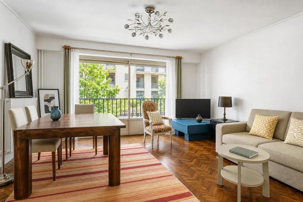 Vente Appartement Appartement fonctionnel dans résidence familiale à Versailles Versailles