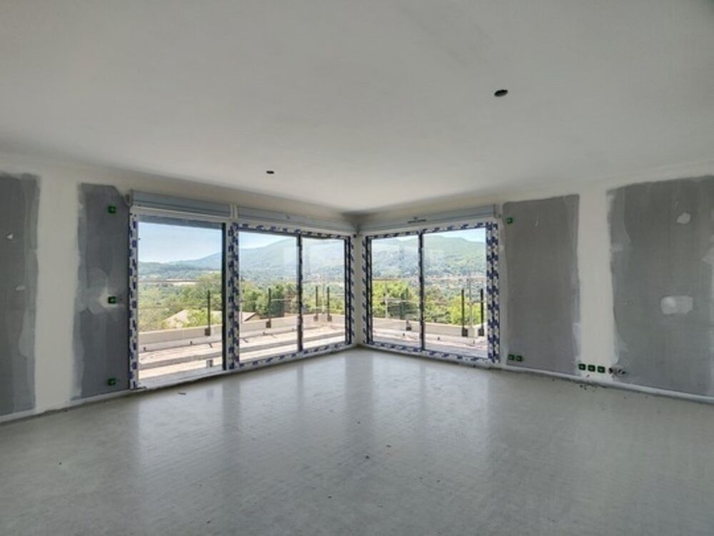 Vente Appartement À vendre – Appartement T4 attique de 106,30 m² au dernier étage à Reignier-Ésery (74) Reignier esery