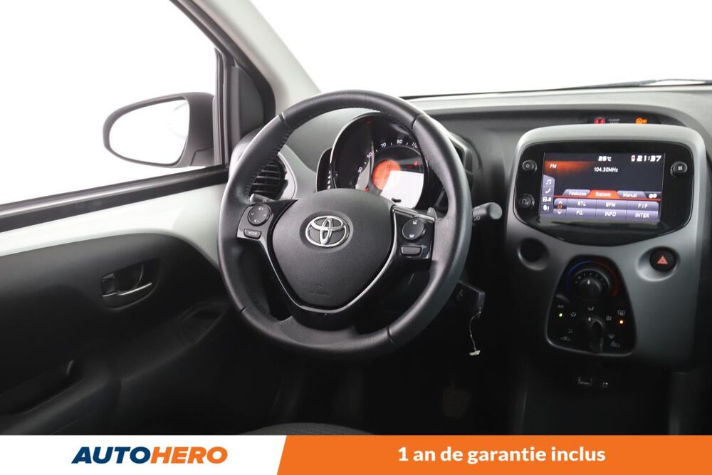 Aygo 1.0 VVT-i X-Play X-Shift 5P 72 ch 2021 occasion 92130 Issy-les-Moulineaux