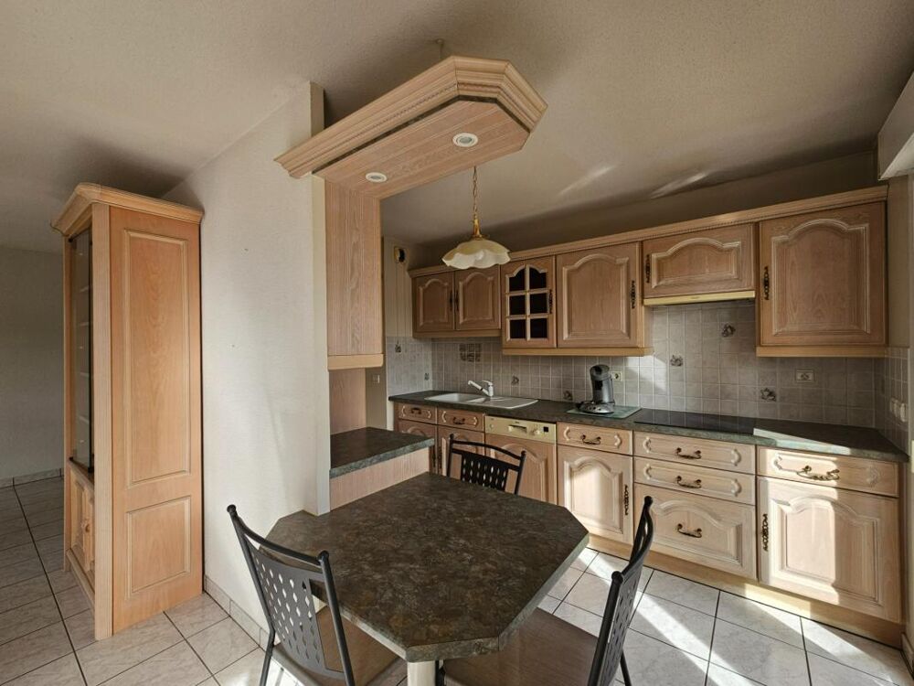 Vente Appartement Vétraz Monthoux - Proximité Genève - T3 au dernier étage - 75 m² - Terrasse - Balcon - Garage fermé – Cave Vetraz monthoux