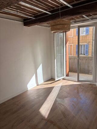  Appartement à louer 2 pièces 46 m²