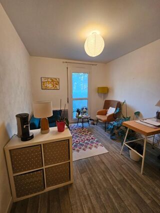  Appartement à louer 2 pièces 57 m²