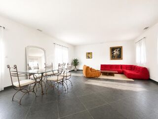  Villa à vendre 7 pièces 240 m²