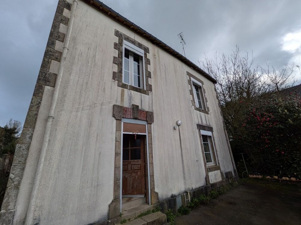 Guémené Sur Scorff centre ville maison de 3 pièces de 65m² parcelle de 186m²