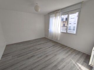  Appartement à louer 1 pièce 30 m²