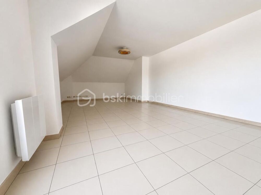 Bel appartement situé au dernier étage d'une copropriété calme et sécurisée