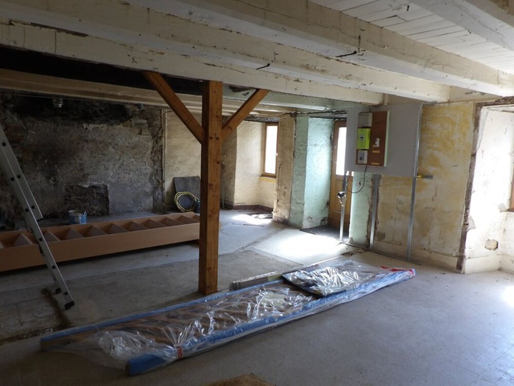 Maison à vendre 4 pièces GIAT (63)