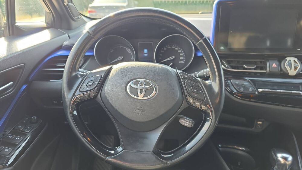C-HR 1.8 VVT-i 122 CVT 98 Graphic - Automatique 2018 occasion 60110 Amblainville