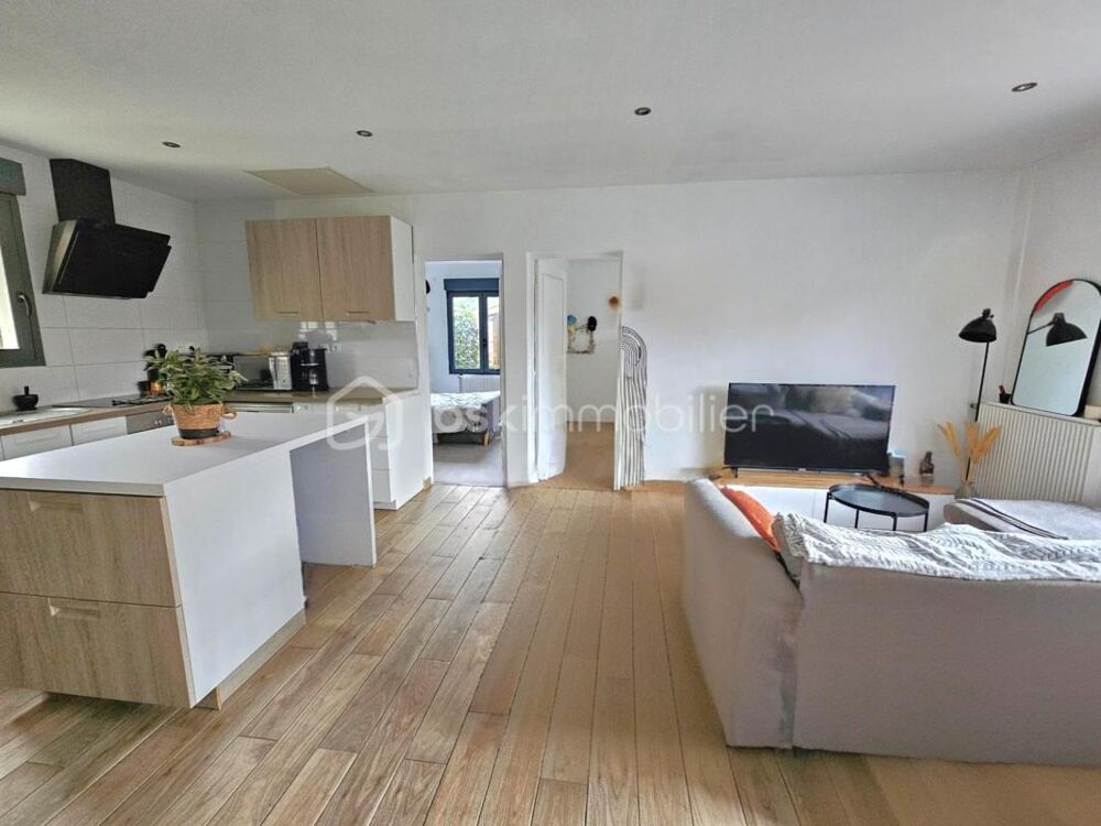 Plain pied moderne non mitoyen 2 chambres agrandissement possible terrain 400m²