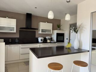  Villa  vendre 5 pices 115 m