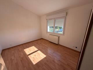 Maison à louer 5 pièces 100 m² Baron