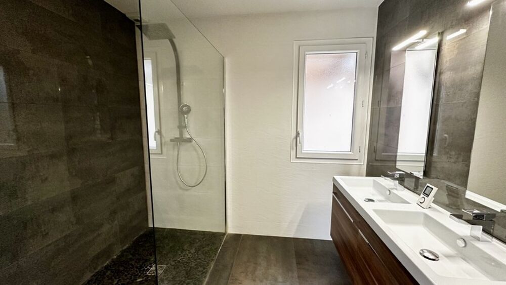 � vendre  Maison Saint-Jean-d'Illac (33127)