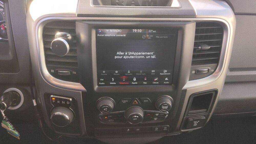RAM 1500 5.7 V8 HEMI 400 4X2 BVA9 Extra Long Base - Automatique 2018 occasion 22400 Lamballe Armor