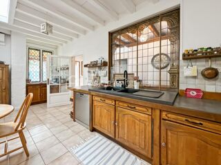  Propriété/château à vendre 11 pièces 382 m²