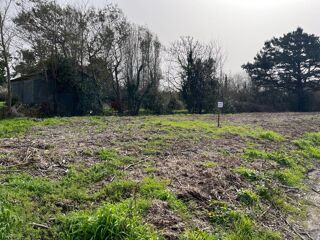  Terrain à vendre 823 m²