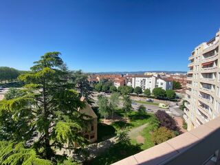  Appartement  vendre 6 pices 130 m