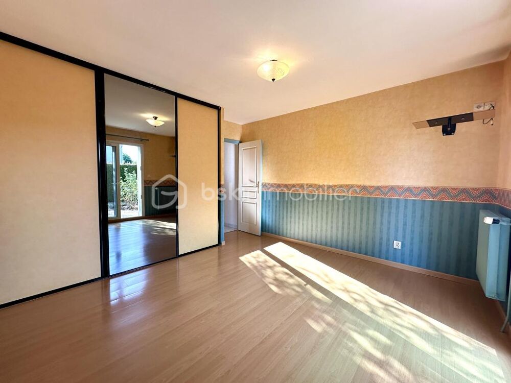 Vente Propriété/Château RARE à Ballan-Miré, Maison 3 chambres, plain-pied, avec jardin et piscine, sans vis à vis Ballan mire