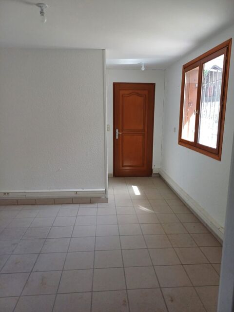  Local à louer SAINT VINCENT DE MERCUZE (38) 450 m² 
