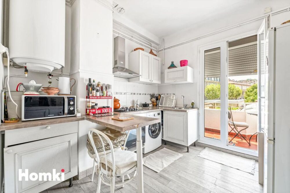 Appartement T4 de 108 m² à Marseille 13008, Avenue du Prado