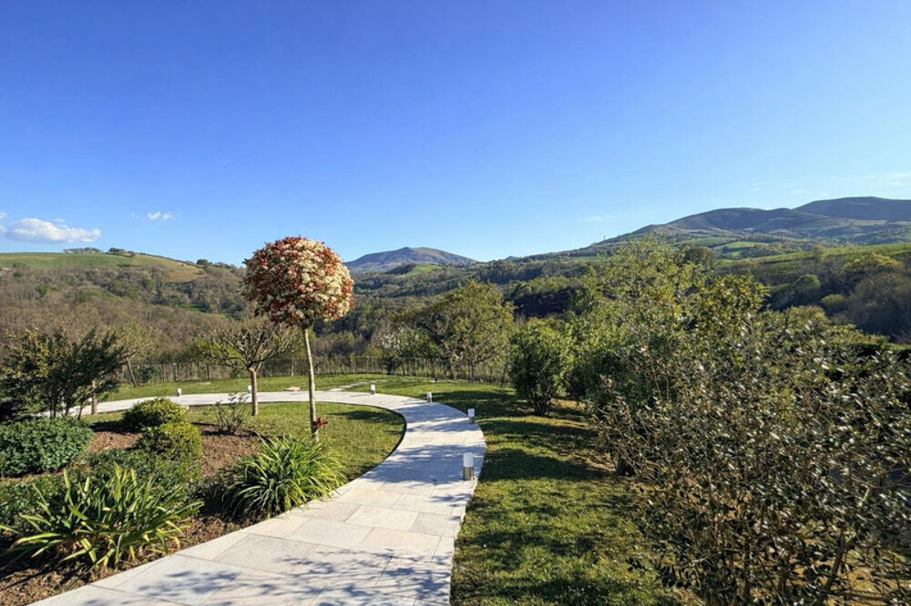 � vendre  Villa Hasparren (64240)