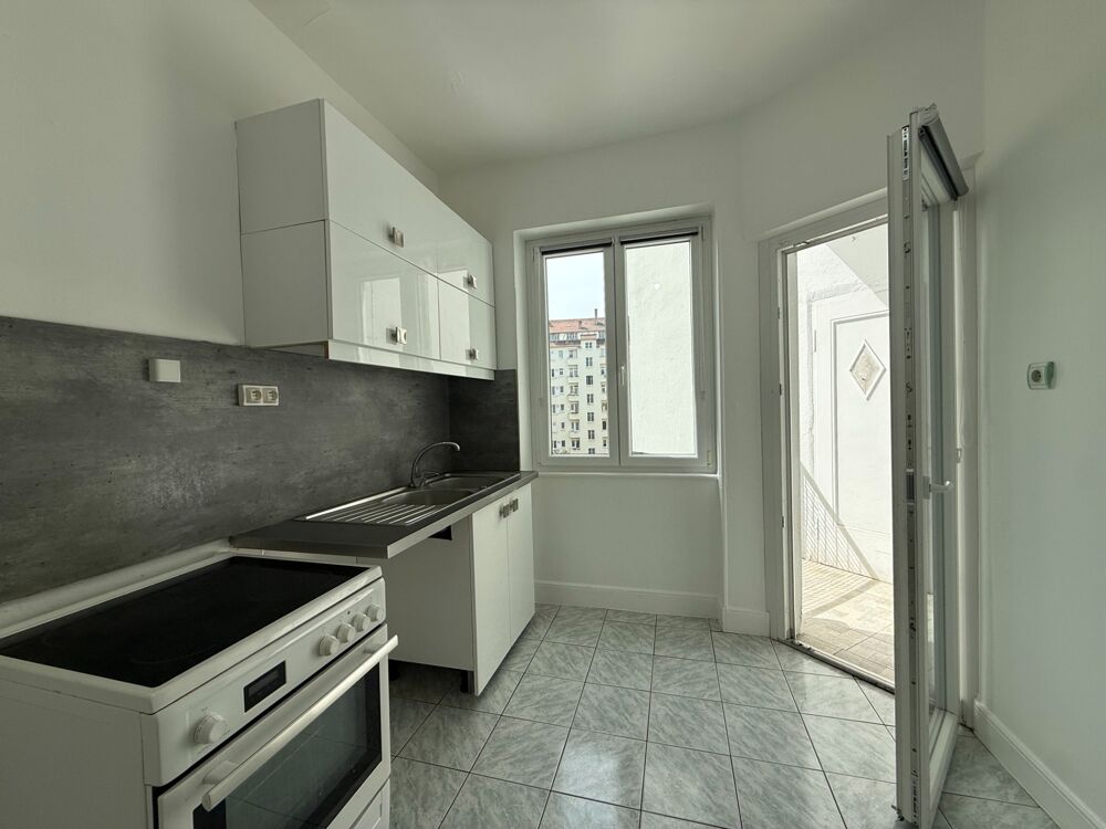 Appartement à vendre 3 pièces, deux balcons, STRASBOURG (67)