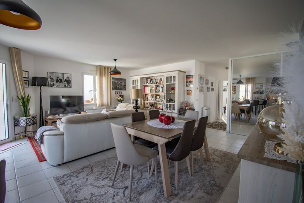 Vente Maison ROYAN – EXCLUSIVITÉ – CHARMANTE MAISON DE PLAIN-PIED AVEC PISCINE Royan