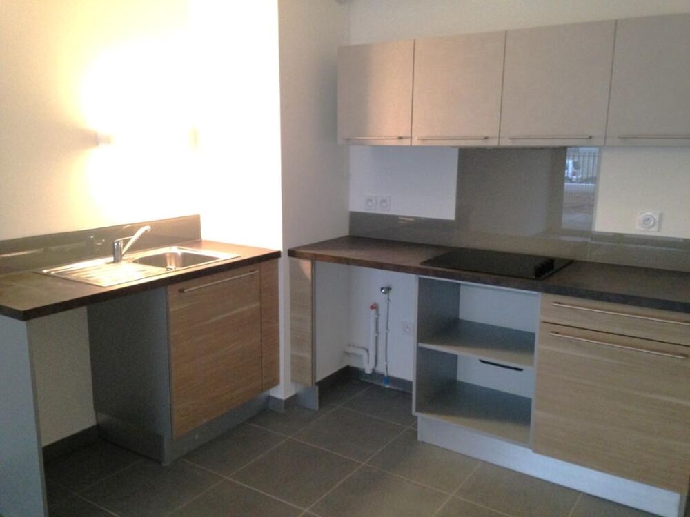 Location Appartement T3 avec terrasse, jardin et parking à JUVIGNAC Juvignac