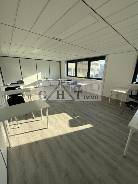 190 M&sup2; DE BUREAUX A VENDRE A LOGNES 305000 77185 Lognes