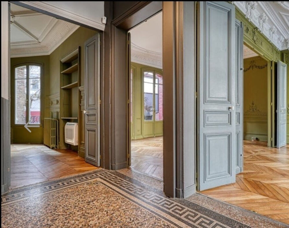 Vente Hôtel particulier PARIS 17E – IMMEUBLE D'EXCEPTION AVEC JARDIN PRIVATIF, TERRASSES & ROOFTOP – 600 M² ENTIÈREMENT RÉNOVÉS Paris 17