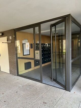  Appartement à louer 1 pièce 36 m²