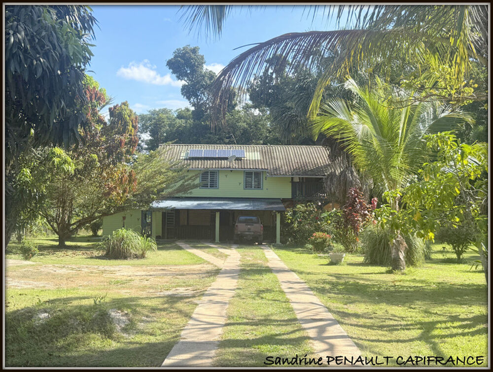 Vente Maison A VENDRE A KOUROU UNE CHARMANTE MAISON T5 EN BOIS DE 133 m² SUPERFICIE TERRAIN 2 HECTARES - AU PRIX DE 346 500 € Kourou
