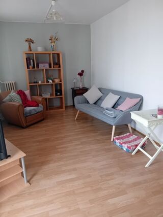  Appartement à louer 3 pièces 68 m²