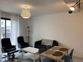  Appartement à louer 3 pièces 53 m²