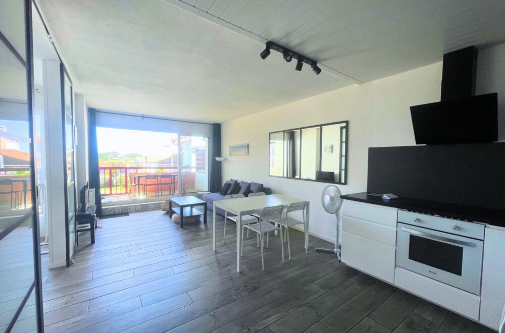 Vente Appartement CAPBRETON PORT – 40130 –  T3 AVEC VUE DÉGAGÉE – MEUBLÉ – PARKING – PISCINE Capbreton