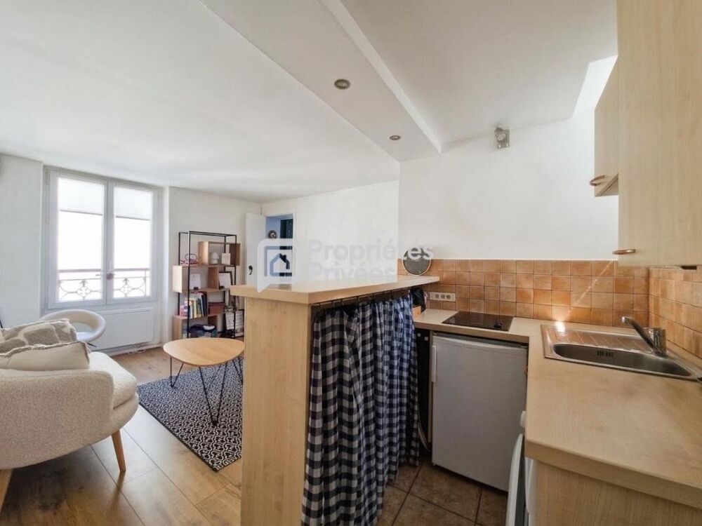 Vente Appartement COUP DE COEUR - Appartement Paris 18ème Montmartre 2 pièces 29.41 m2 Paris 18