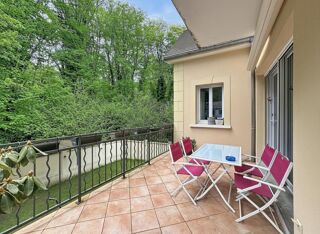  Maison à vendre 10 pièces 241 m²