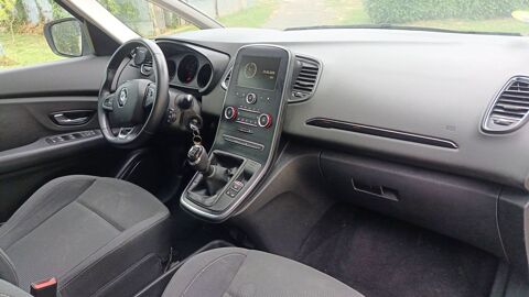 Sc&eacute;nic 1.7 Blue dCi 120 Life 2019 occasion 49570 Mauges Sur Loire