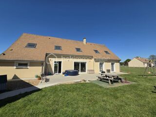  Maison � vendre 10 pi�ces 210 m�
