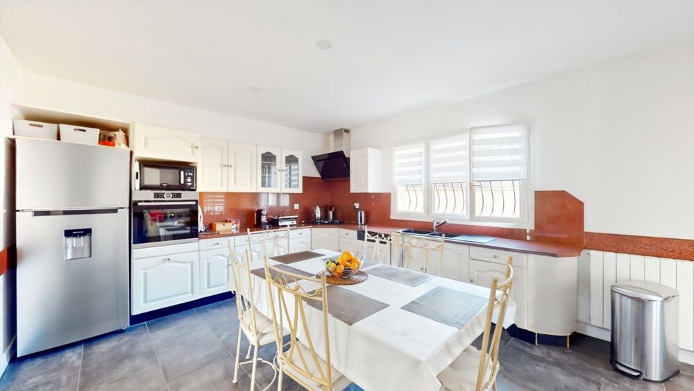 EXCLUSIVITE - MAISON T5 à SAINT-JEAN avec GARAGE/SOUS-SOL, PISCINE, TERRASSE, JARDIN