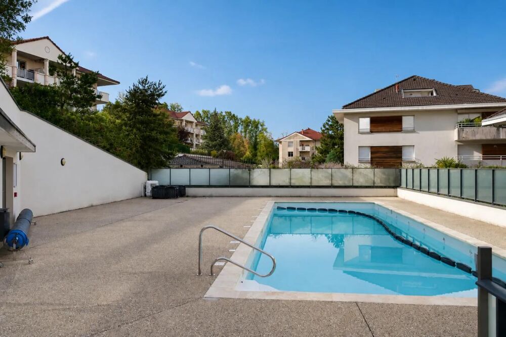à vendre  Appartement Divonne-les-Bains (01220)