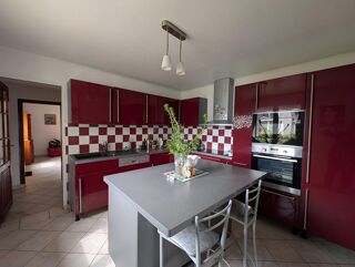  Maison � vendre 7 pi�ces 180 m�