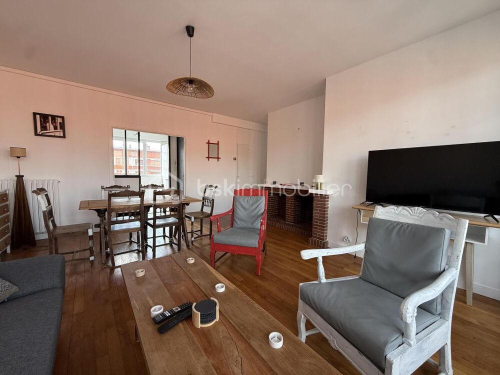 CHARMANT APPARTEMENT FAMILIAL  HYPER CENTRE DE LISIEUX  CACHET & LUMINOSITÉ