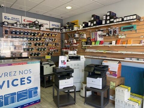   A  VENDRE - LOCAL COMMERCIAL 