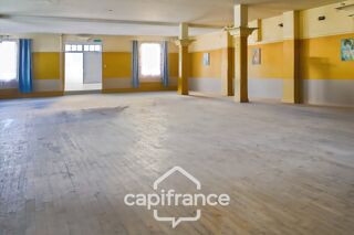  Immeuble à vendre 15 + pièces 856 m²