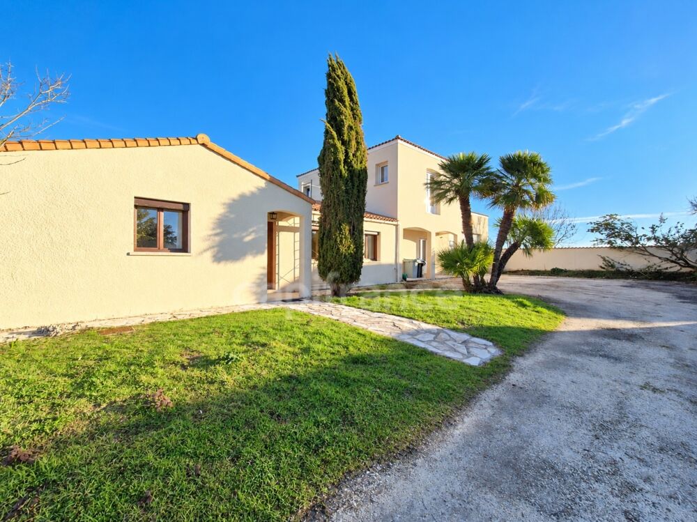 Vente Maison Maison à vendre 7 pièces SAINT GEORGES DE DIDONNE (17) - Grand Garage - Terrain de 945m² Saint georges de didonne