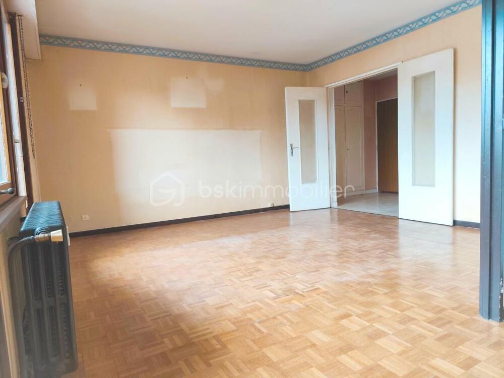 ? À VENDRE  Appartement 3 pièces de 65 m² avec ascenseur et stationnement privatif