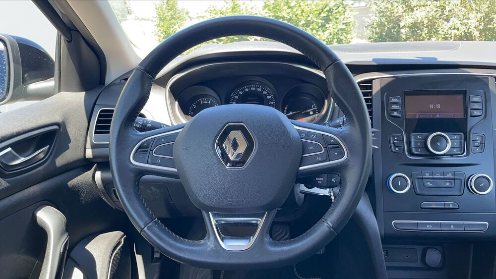 M&eacute;gane IV 1.2 TCe 100 Life - Premi&egrave;re main Entretien constructeur 2016 occasion 49400 Saumur