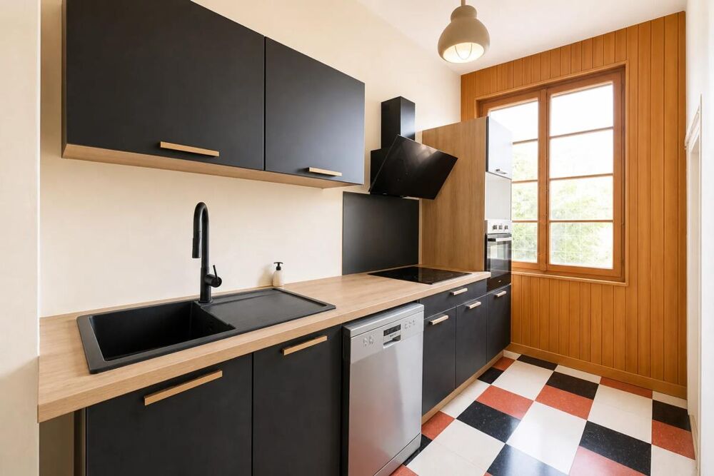 Maison individuelle à fort potentiel  Environ 190 m² habitables avec vue exceptionnelle- Saint-Antoine-lAbbaye