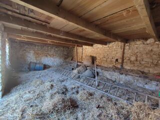  Remise / Grange � vendre 2 pi�ces 46 m� Savigne