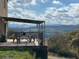  Propriété/château à vendre 7 pièces 150 m²